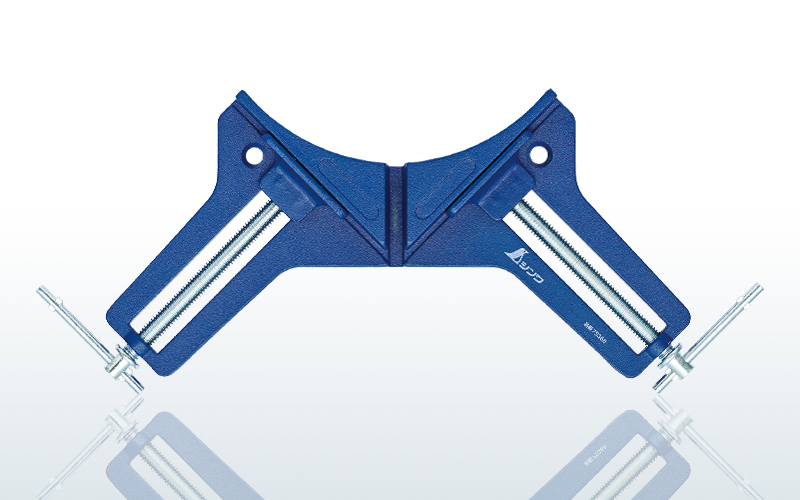 コーナークランプ